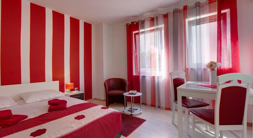Apartment Nikolina مالي لوشينغْ الغرفة الصورة